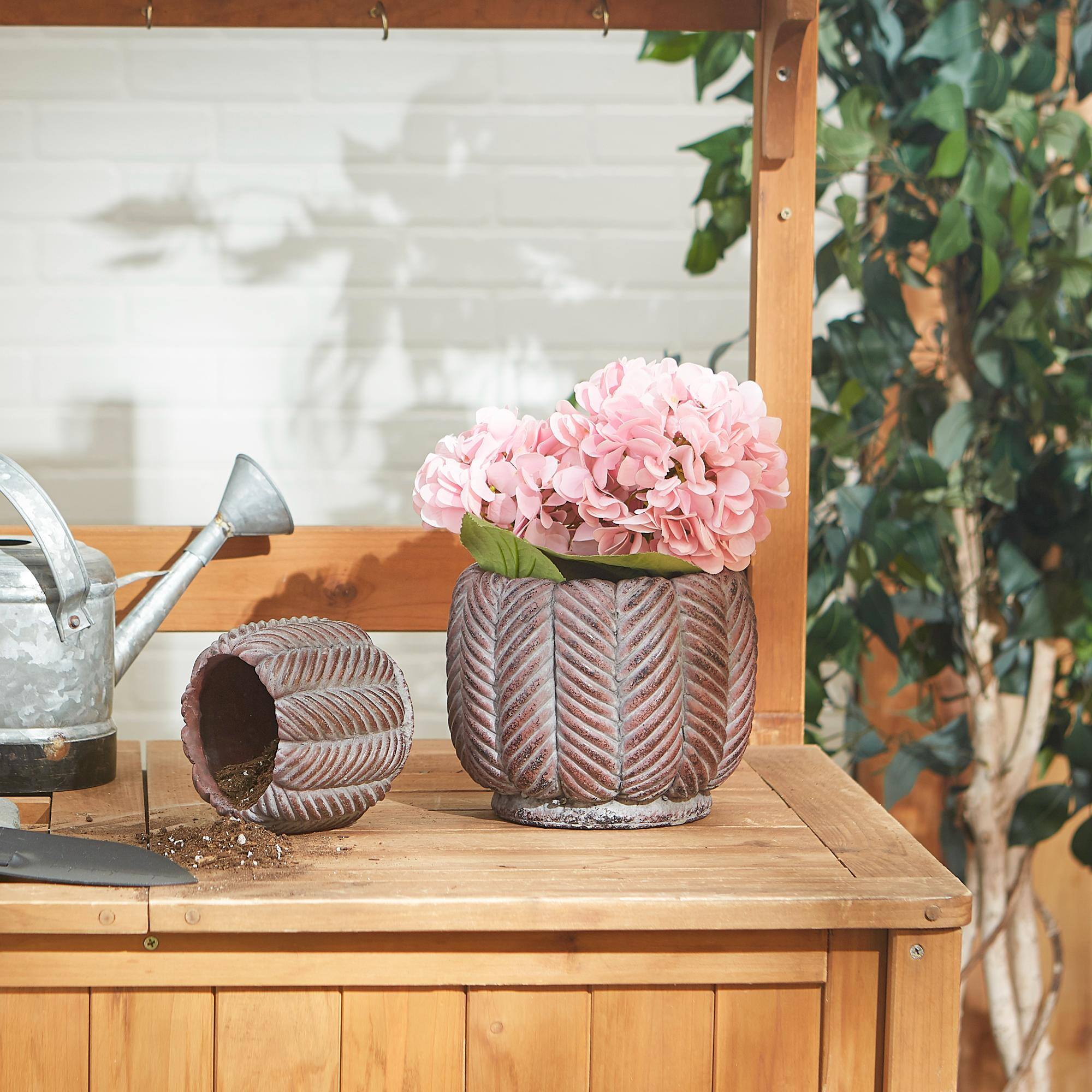 Deco Leaf Cement Flower Pot Set